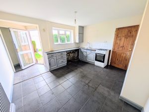 Photo 16- click for photo gallery